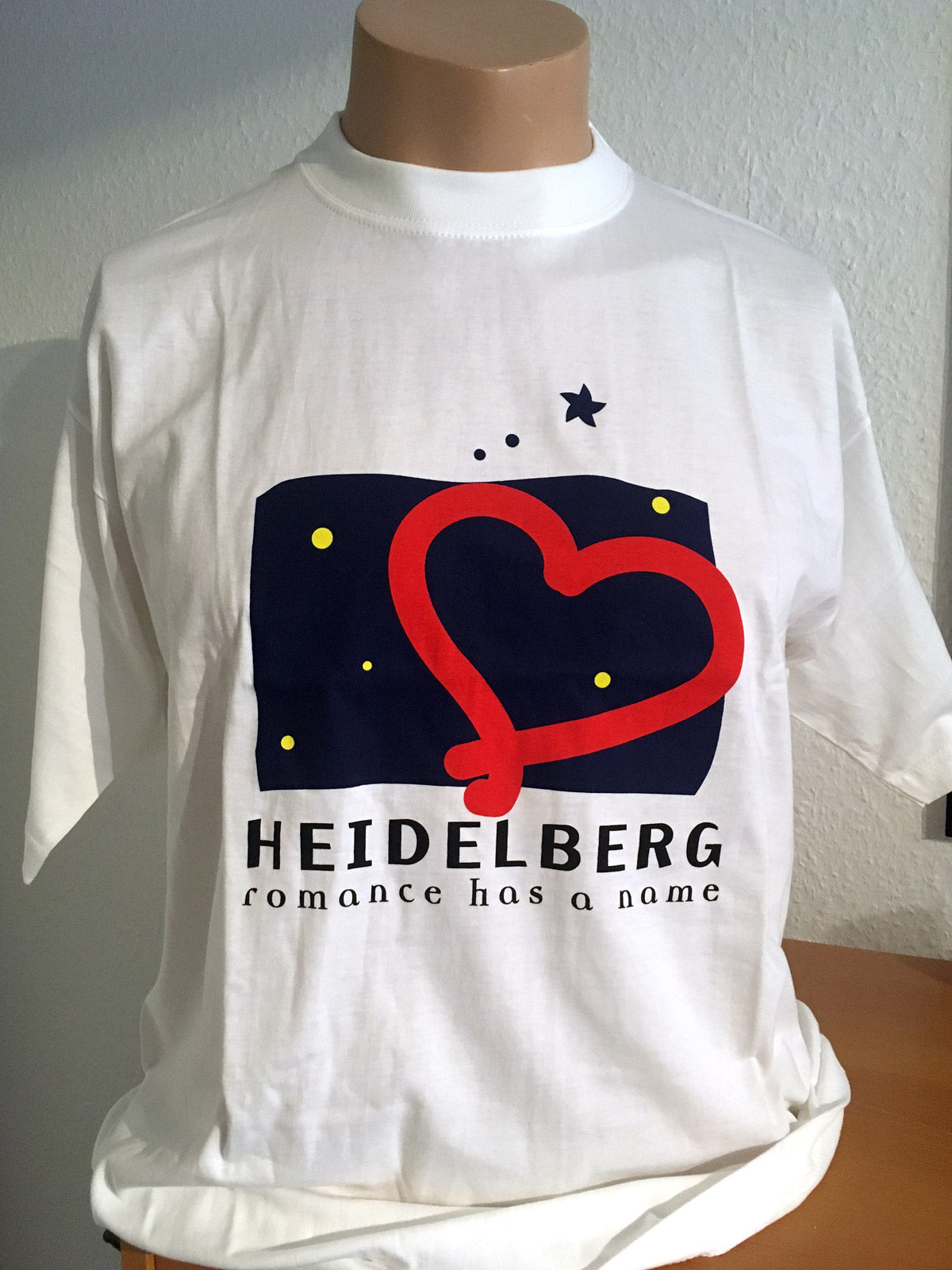 Heidelberg T-Shirt "Romance Has A Name"